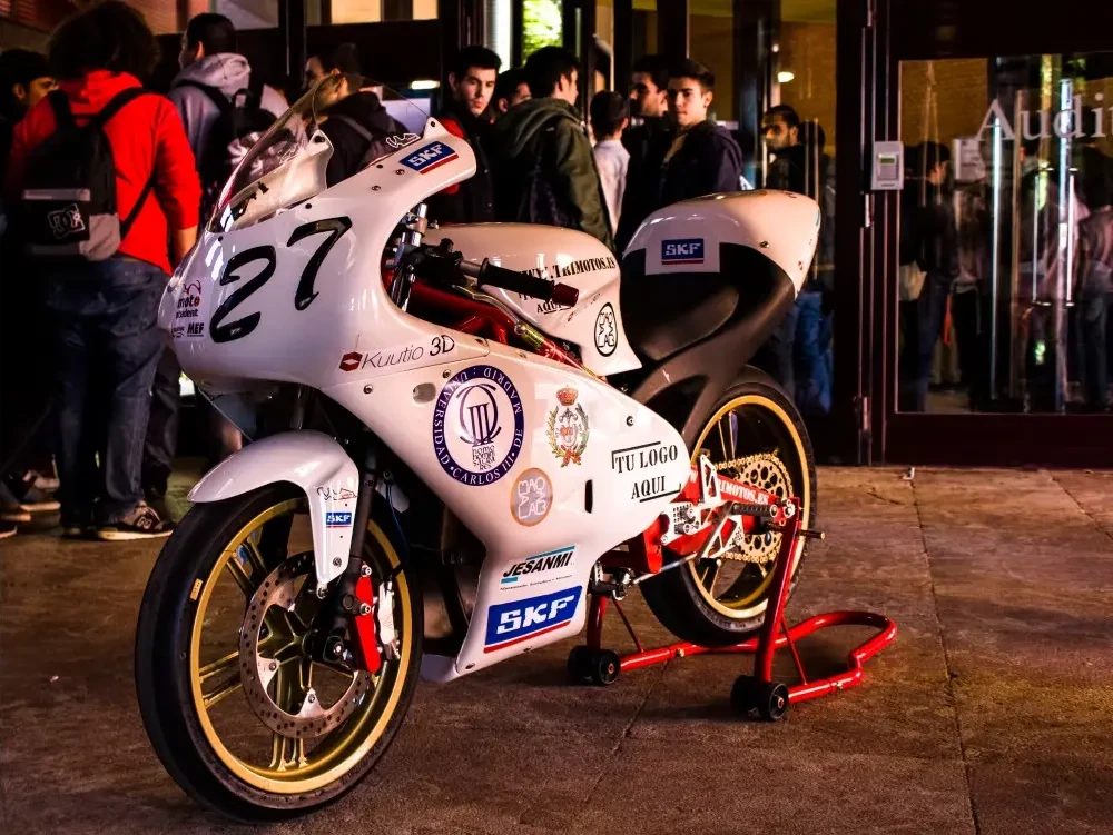 Prototipo MS3 de MotoMaqLab 2013 - moto 4T con chasis tubular en MotoStudent III